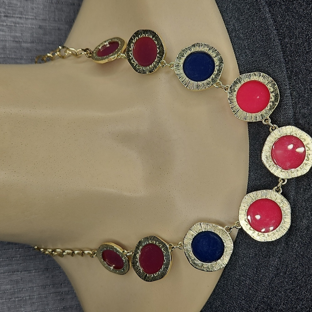 ARCYLLIC MULTI-COLORED STATEMENT NECKLACE - Picture 7 of 7